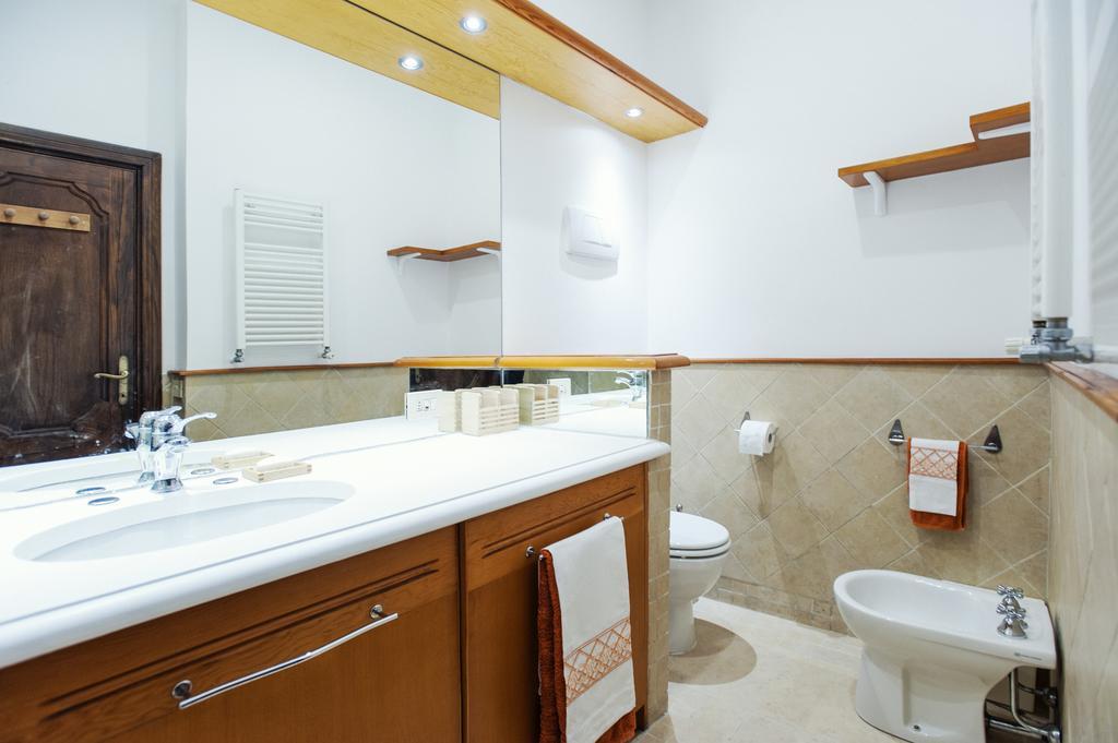 Апартаменти Lungaretta3 Рим Номер фото